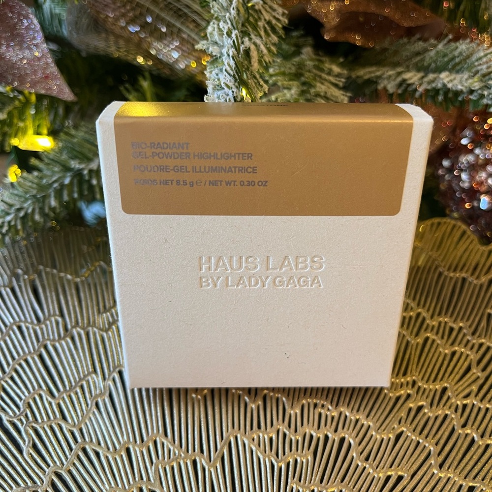 Haus Labs Highlighter "Sunstone"